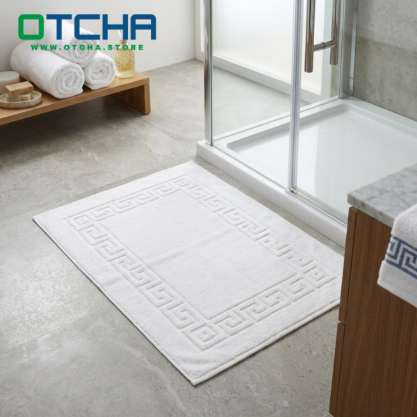 Bath Mat, 50x 70 cm, 300 grams, White Color,857 GSM
